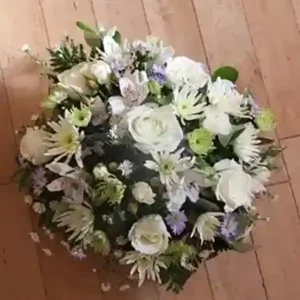 White Oval Wreath