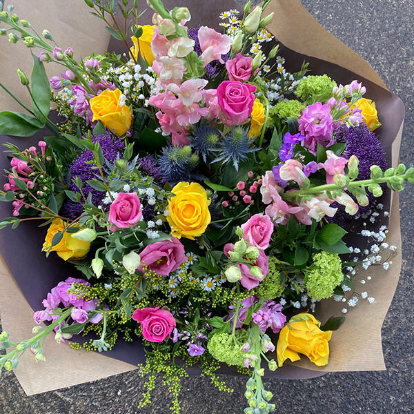 X Large bouquet filled with seasonal colourful blooms