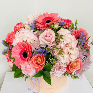 moms peach blooms bouquet