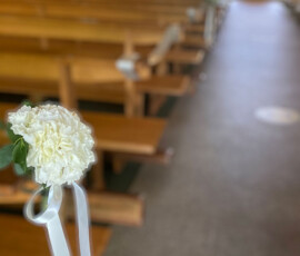 wedding-package pews