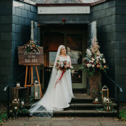 Church Wedding Flowers (kphotography.ie)